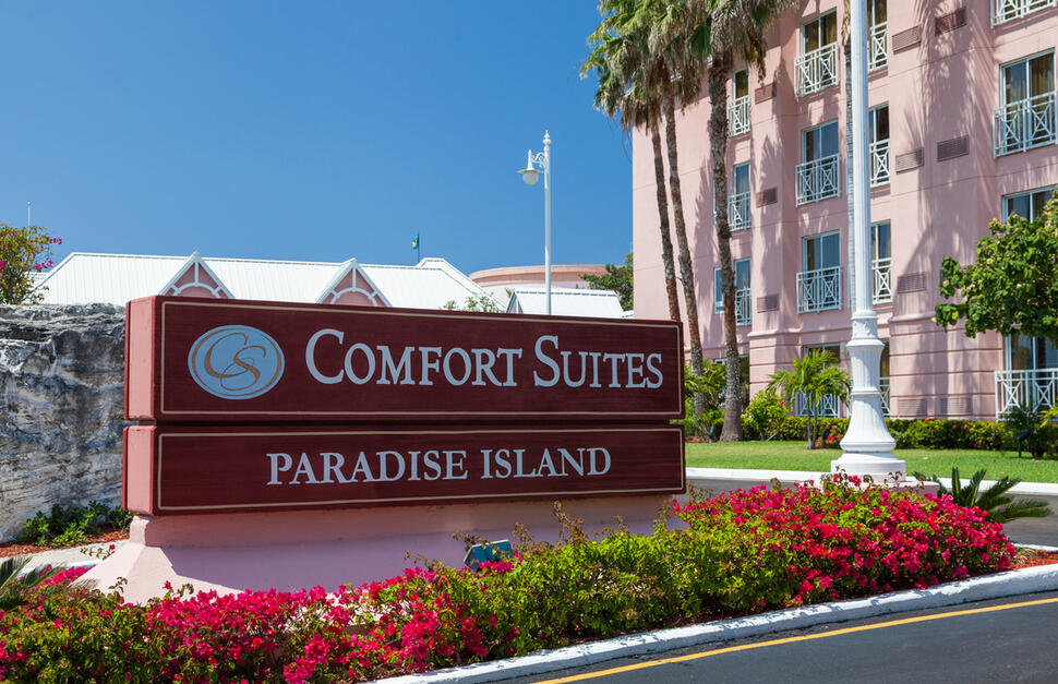 Comfort-Suites-Paradise-Island-2.jpg