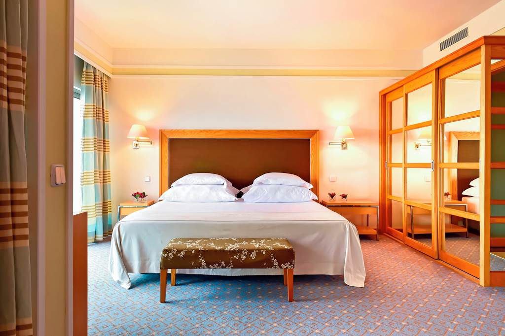FNC_68622_Pestana_Carlton_Madeira_Premium_Ocean_Resort_1022_04.jpg