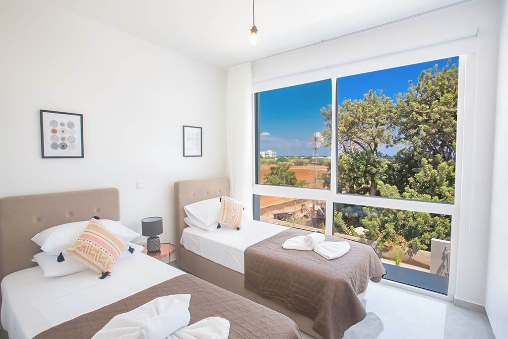 LCA_83435_Vie_Bleu_Villas_-_4_bed_1221_02.jpg