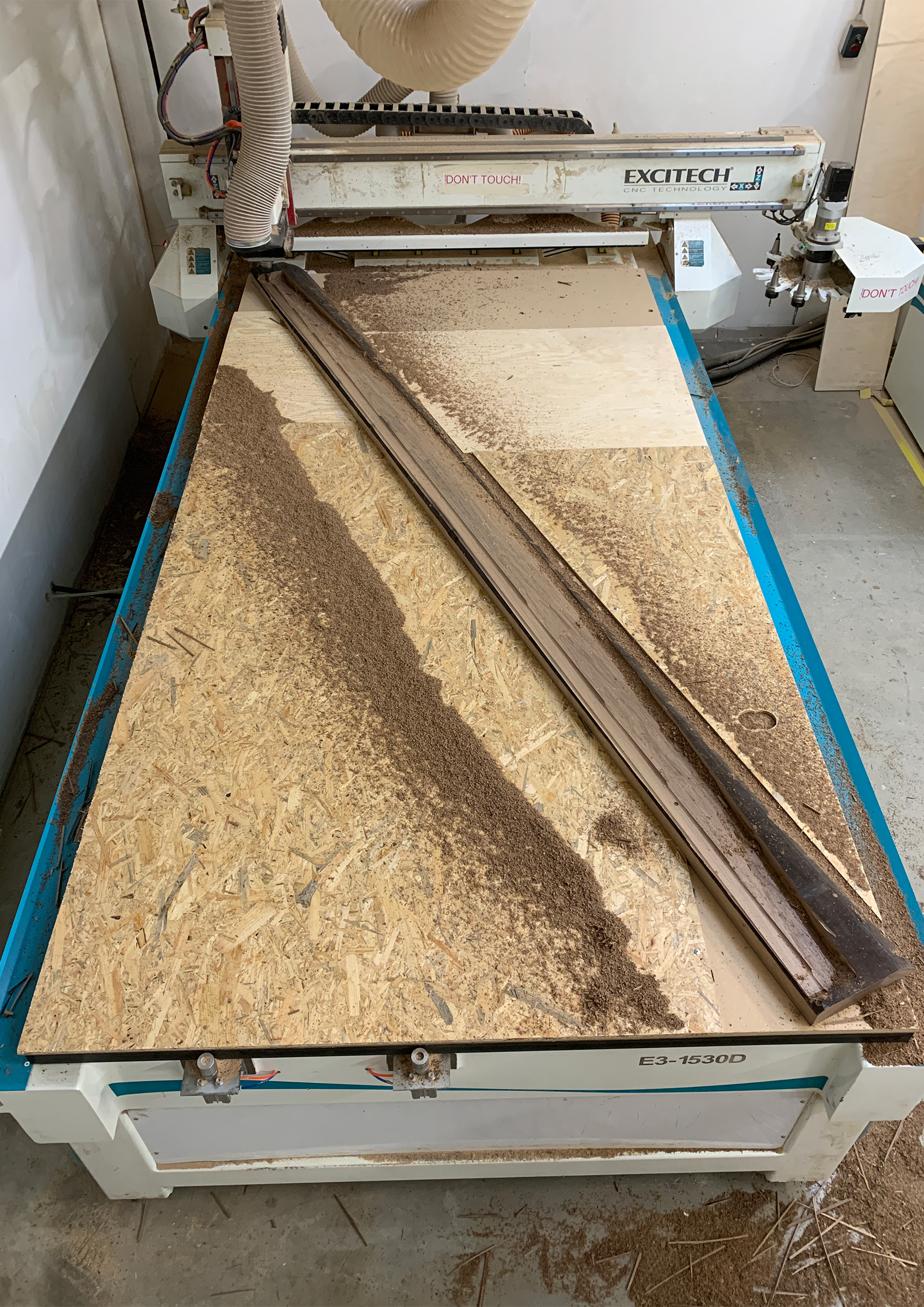 CARRIERS 03 _ WALNUT_0