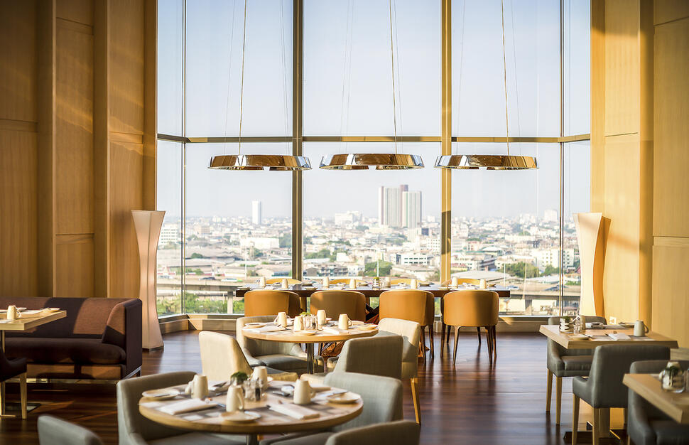 Avani-Riverside-Bangkok-Hotel-4.jpg