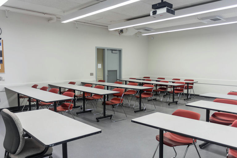 BUCH B318 - Image Gallery 1