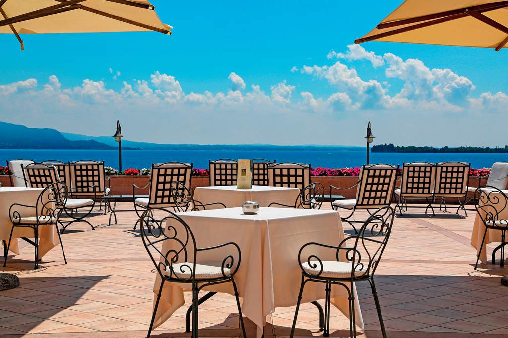 VRN_74884_Hotel_Savoy_Palace_Gardone_Riviera_1221_03.jpg