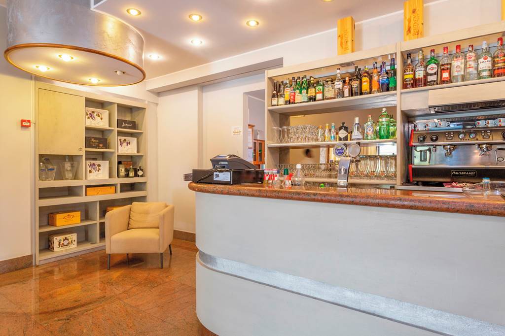 VRN_77441_Hotel_Bella_Peschiera_0919_02.jpg