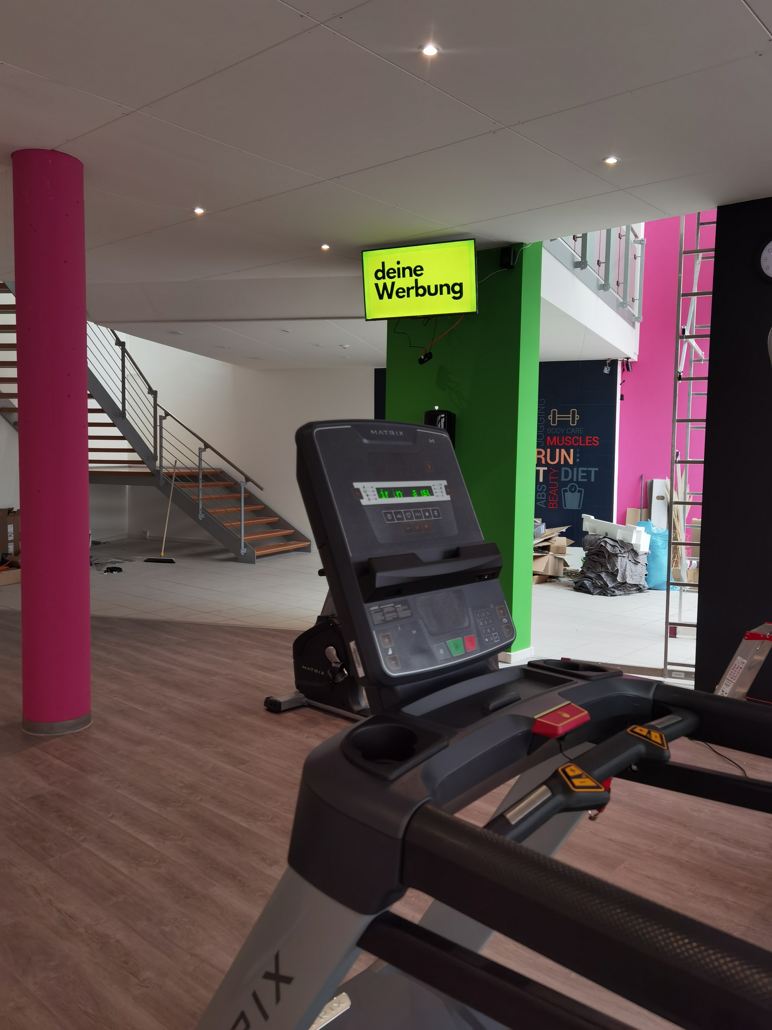 Frauenfitnessstudio im City Center - Bild 1