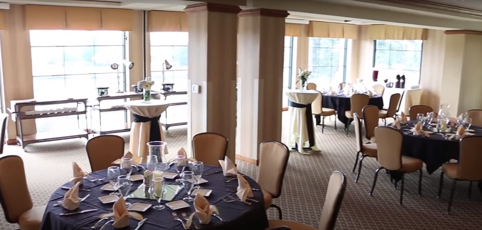 Timarron Country Club dining room