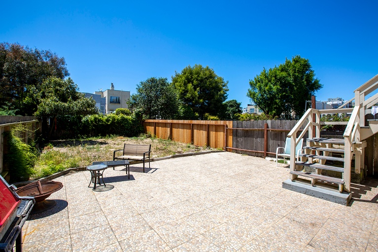 More Images - Image 2