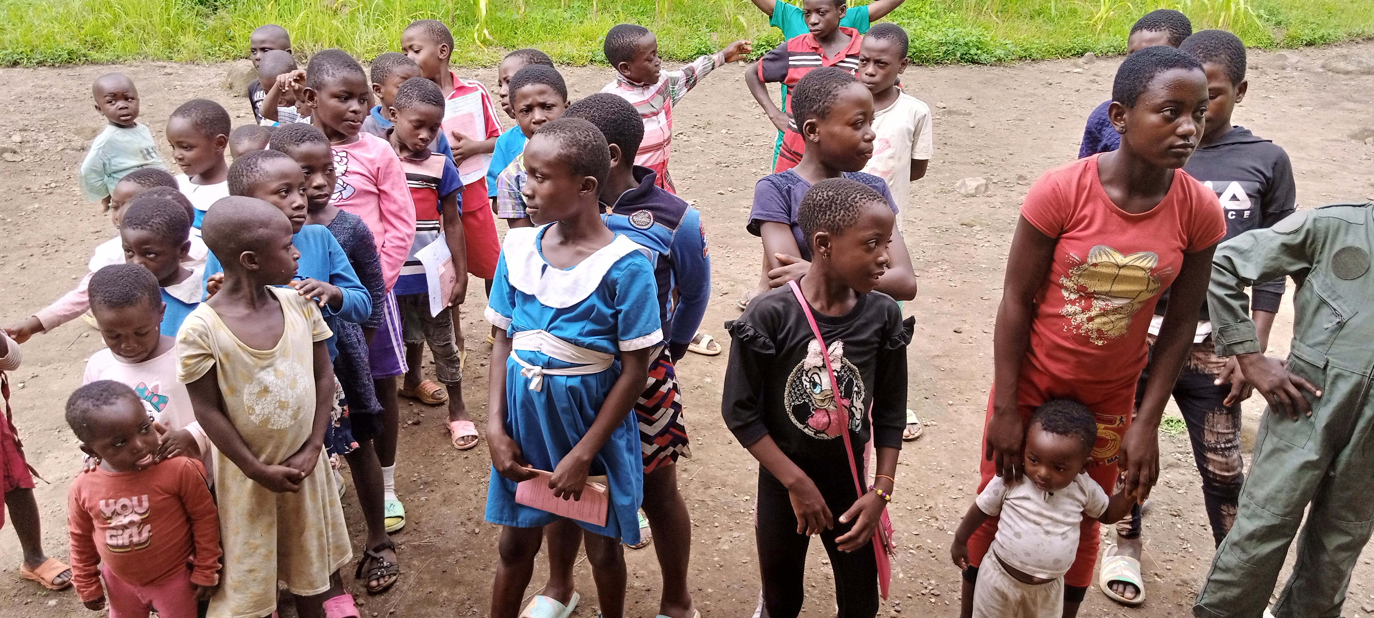 Educational support and food aid for poor, orphaned and displaced village children attending Ebase Primary school