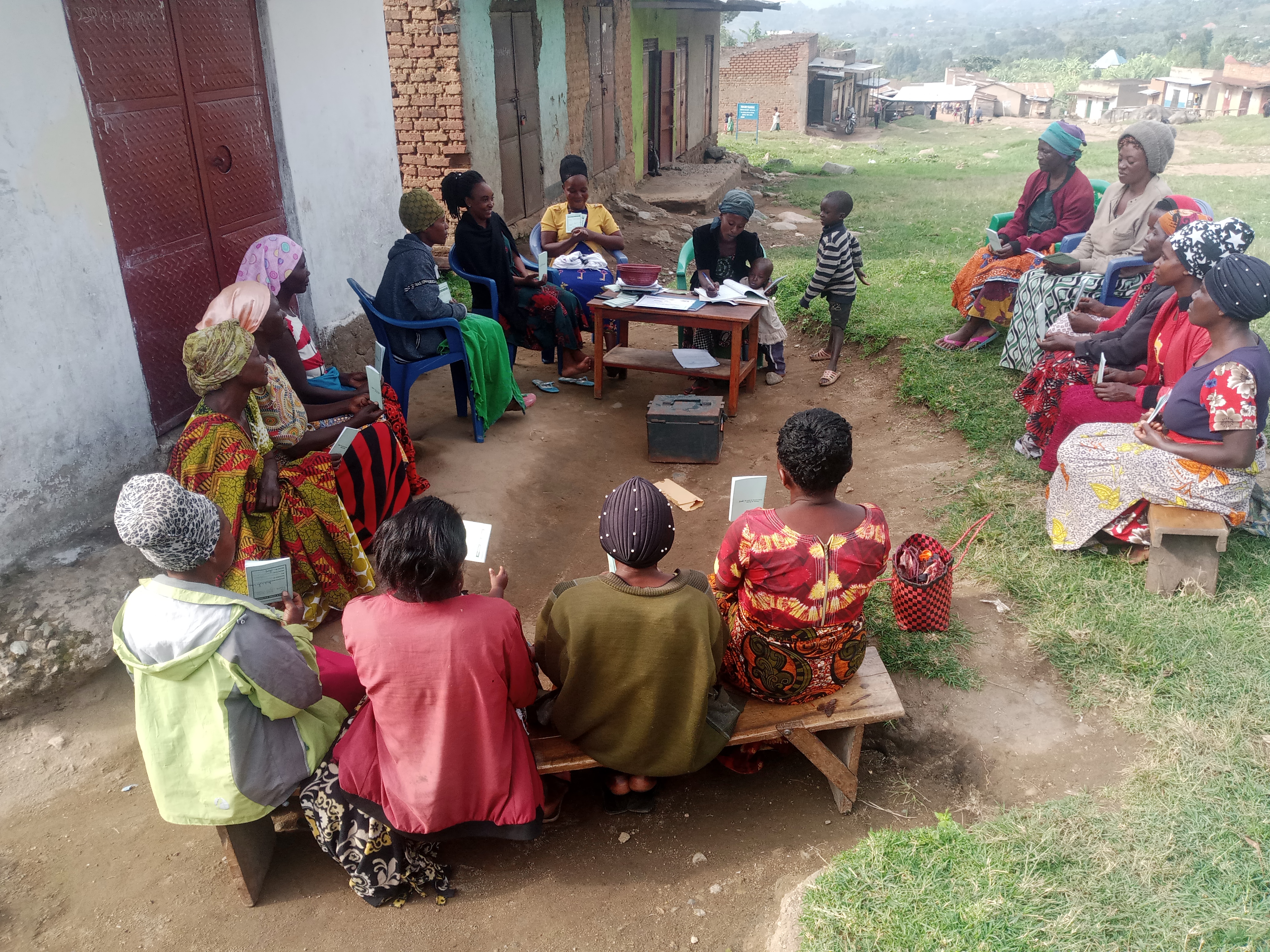 Reusable shopping bags making