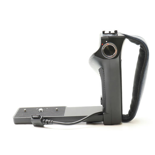 L GRIP HOLDER WITH HANDSTRAP AND ELECTRONIC SHUTTER RELEASE FOR RZ67