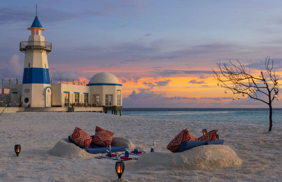 InterContinental-Maldives-Maamunagau-Resort-3.jpg