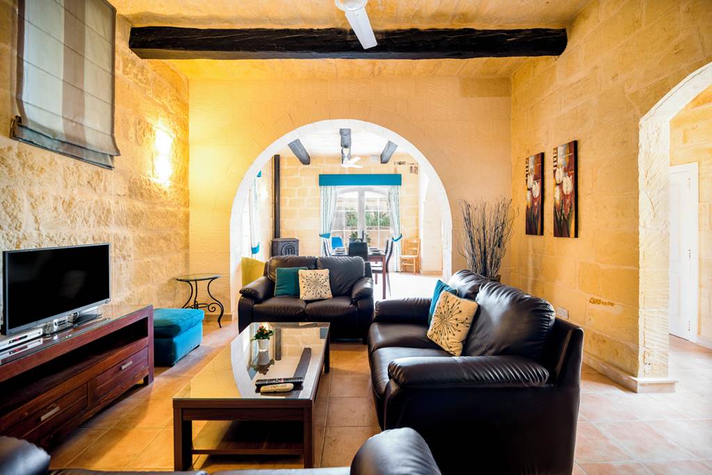 MLA_79939_Gozo_Villas-_Girardu_Three_Bedroom_Villa_0119_22.jpg