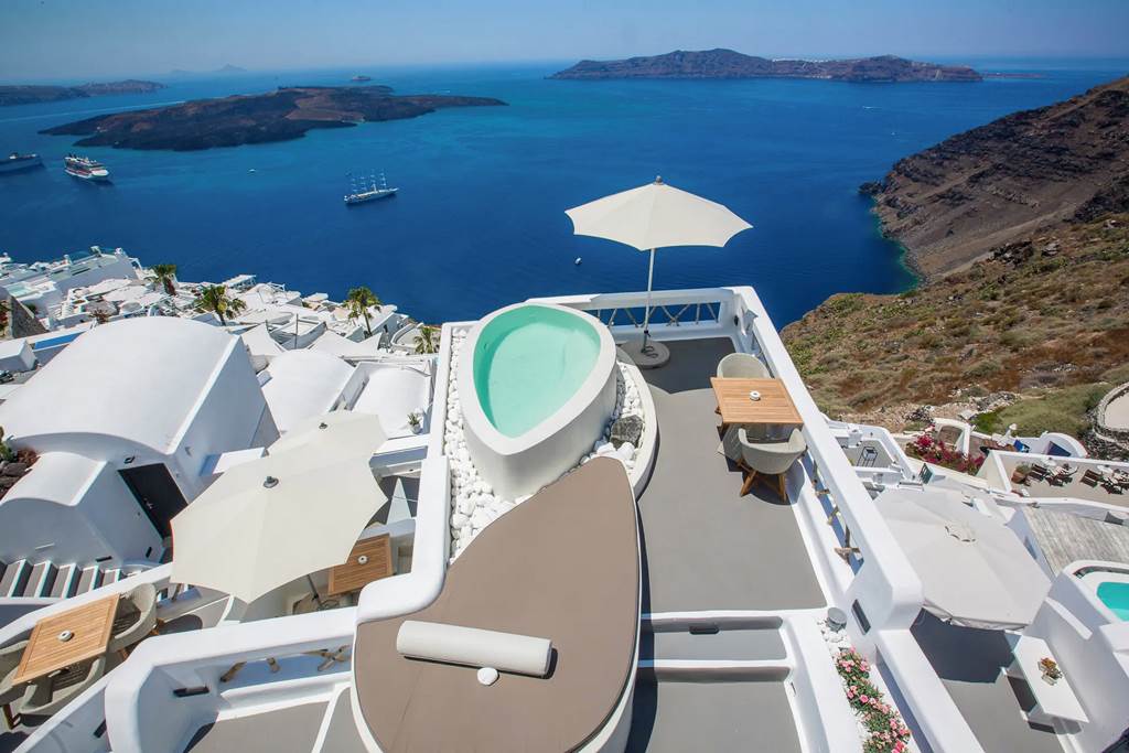 JTR_84395_Chic_Hotel_Santorini_0124_05.jpg