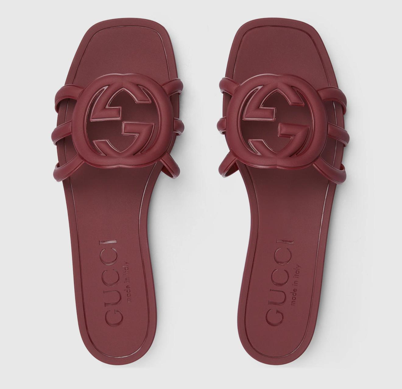 Gucci Bordeaux Interlock Slides