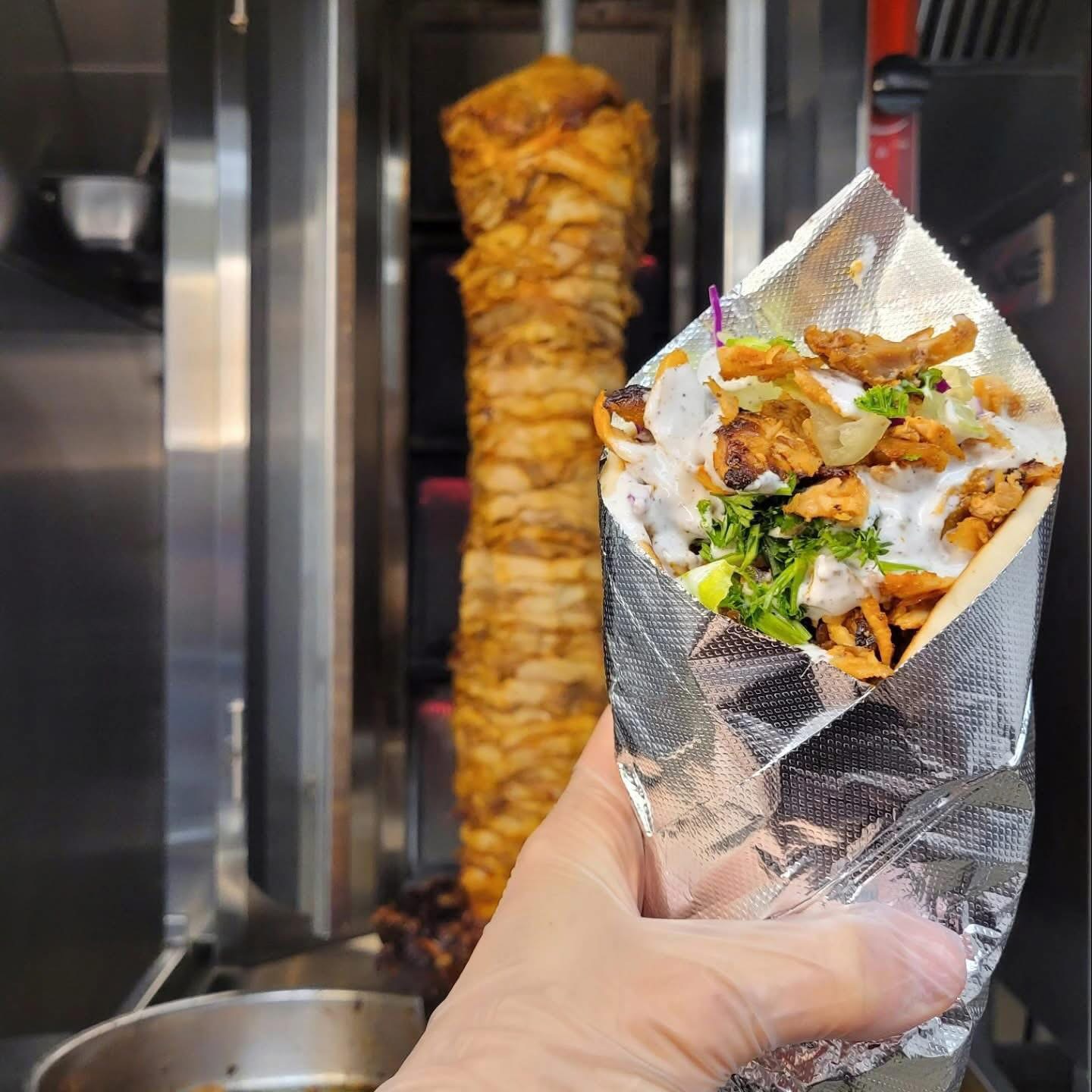 Order fresh & delicious pizza at Deuce Pub & Pit in Columbia, MO.