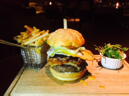 Burgers & Salads South Side  | Great Opportunity | Top Position | Long Lease