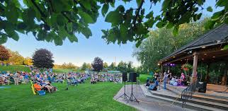 Brookfield: Concerts in the Park