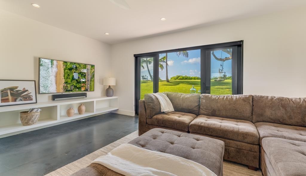 Real estate property located at 33 Hana Highway, Paia, Paia, Hawaii