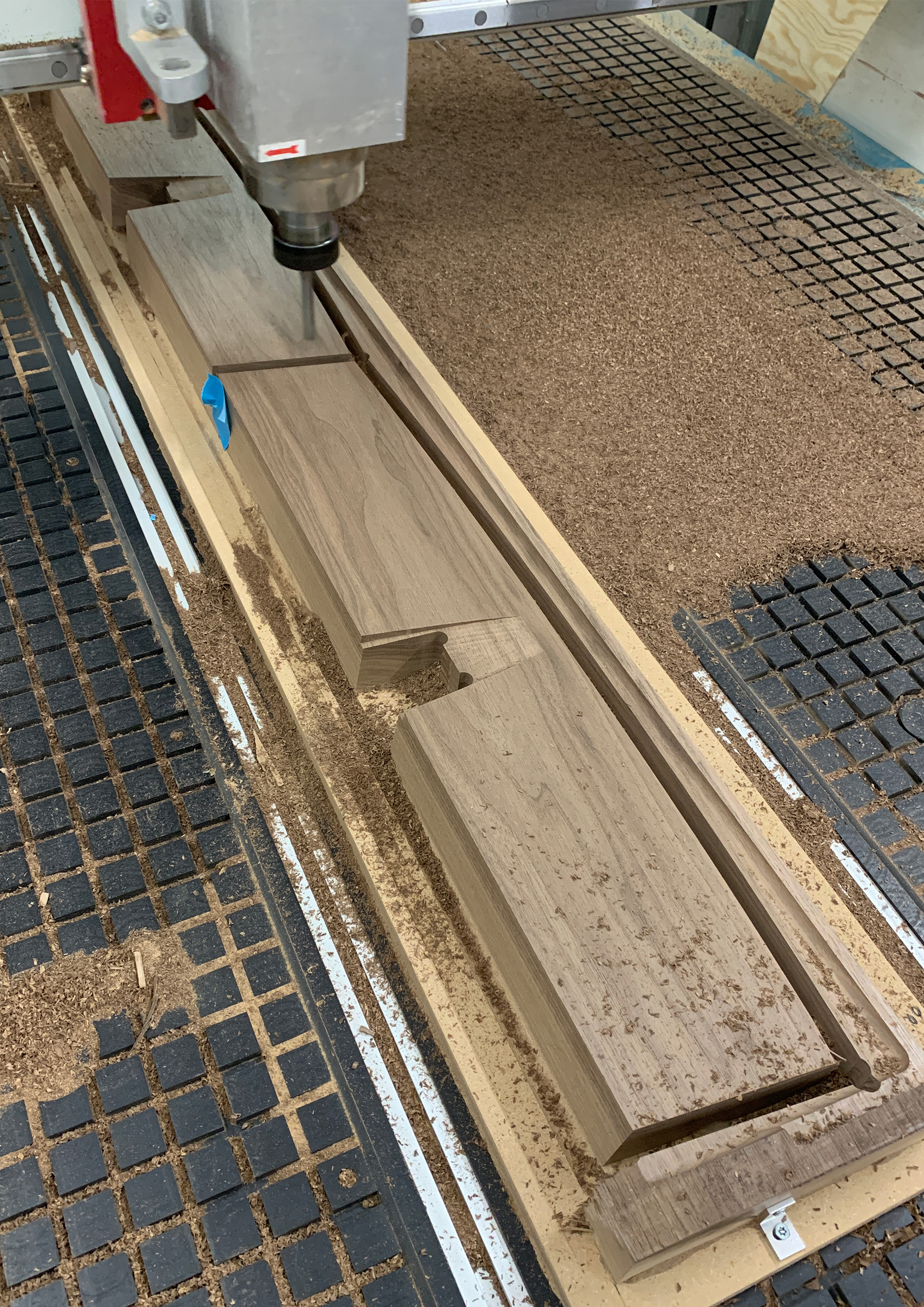 CARRIERS 03 _ WALNUT_06