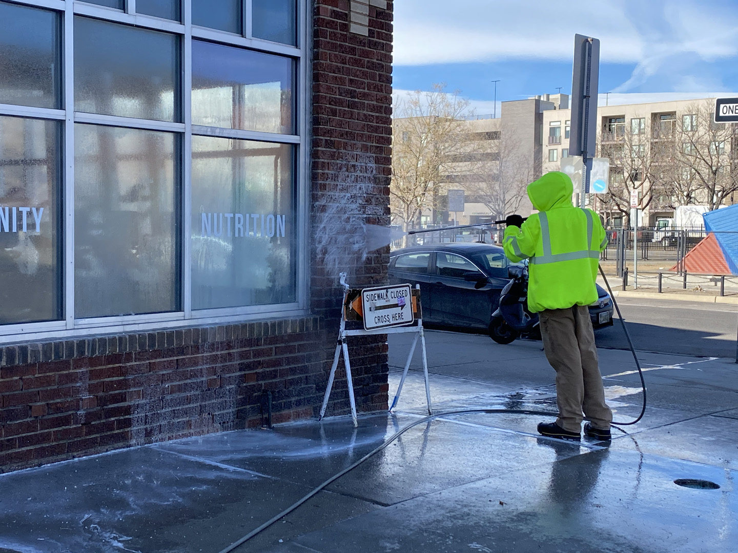 Metal & Glass Surface Cleaning