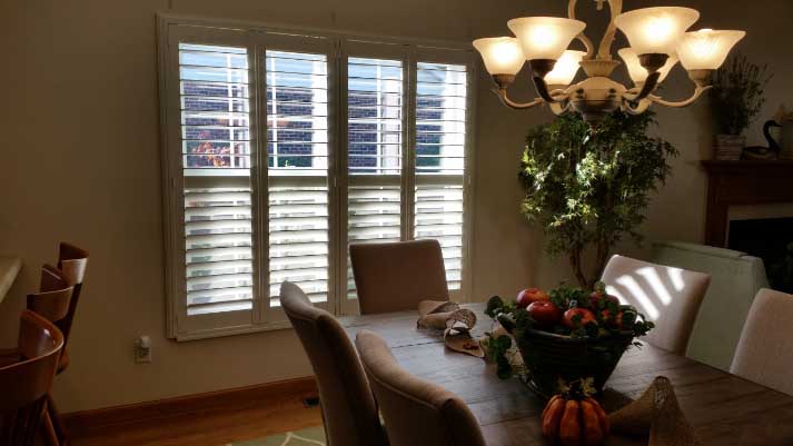 Love is Blinds North Richland Hills TX (817) 587-6007 Custom Shutters