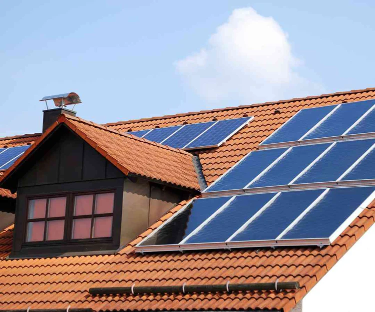 Residential Solar Panel Cleaning