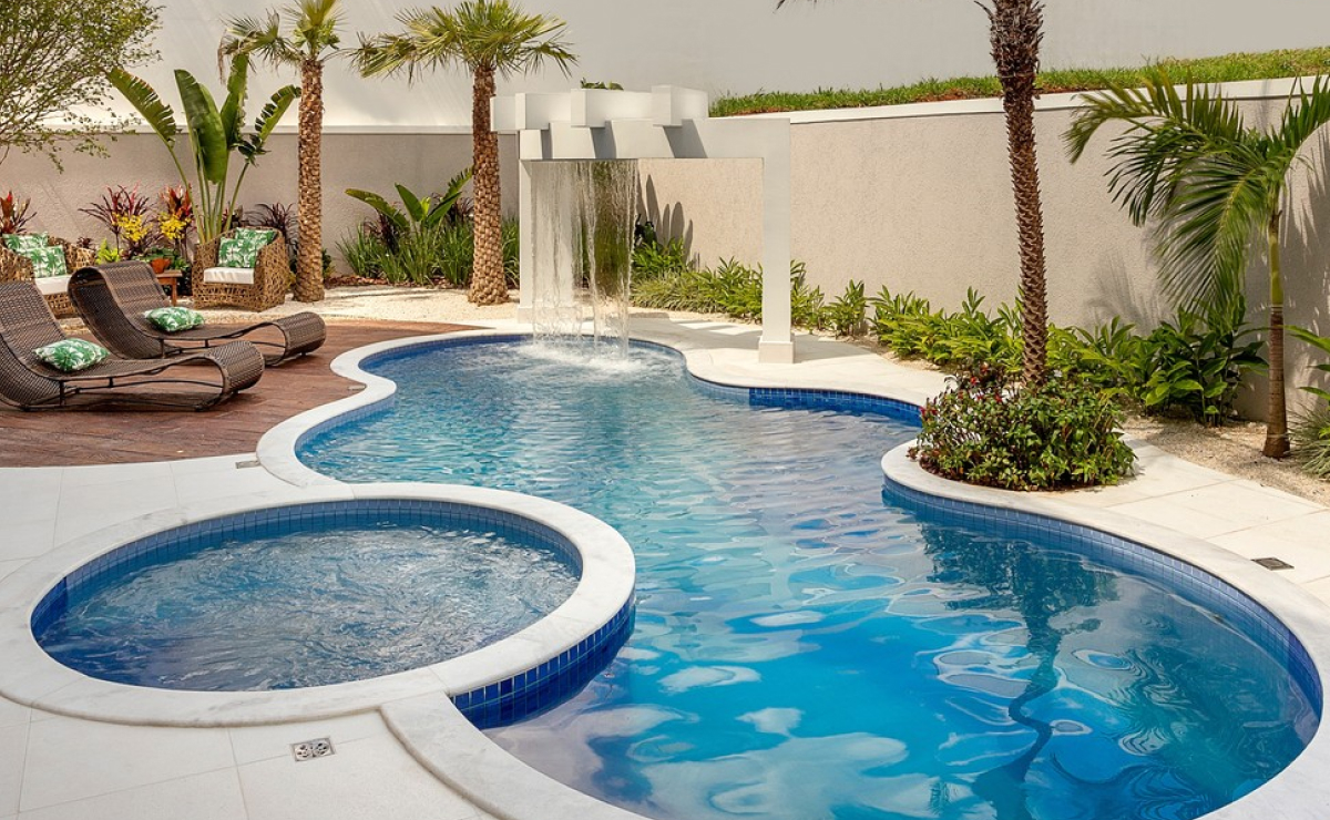 Piscina com divisórias