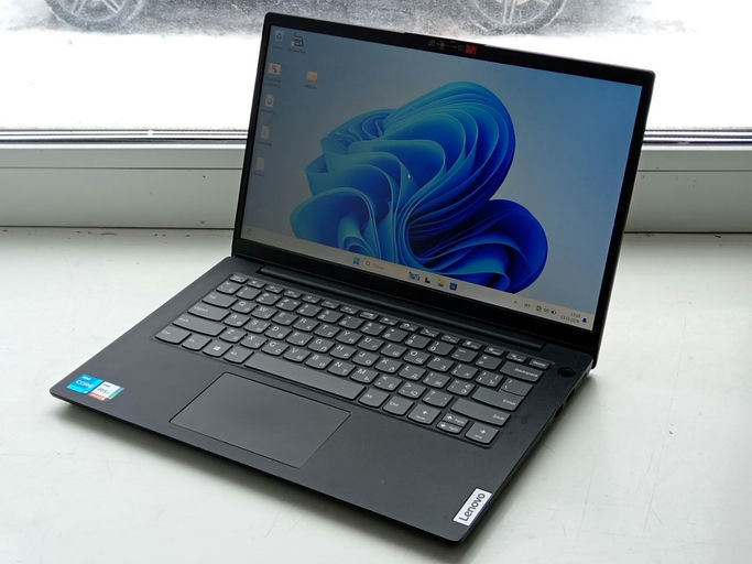 **Lenovo IdeaPad 3 14ITL6 (82H701FYUS)**
