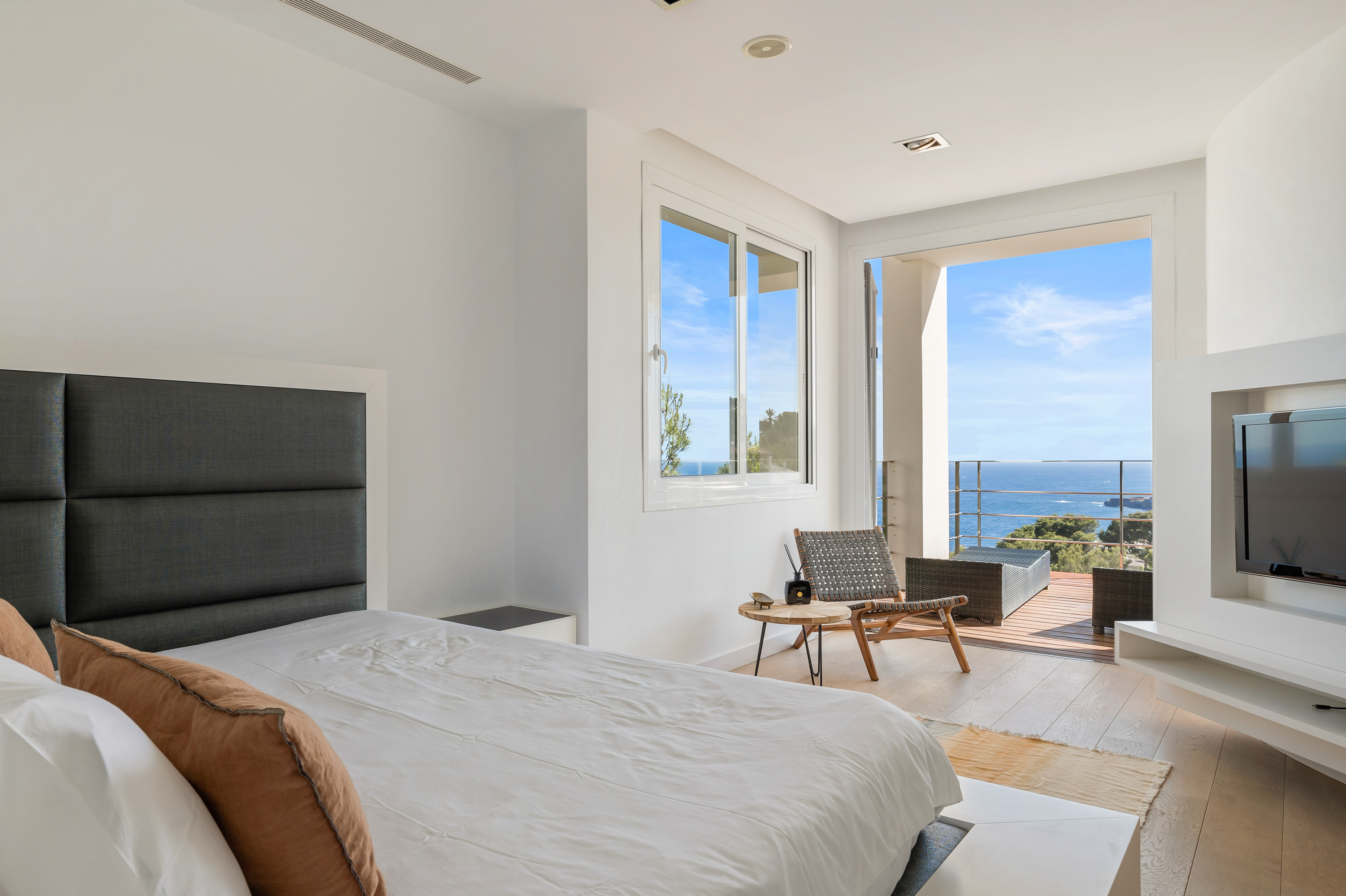 Real estate property located at Carrer del Falcó, 2, Roca Llisa, Nuestra Señora de Jesús, Ibiza, Islas Baleares, Spain