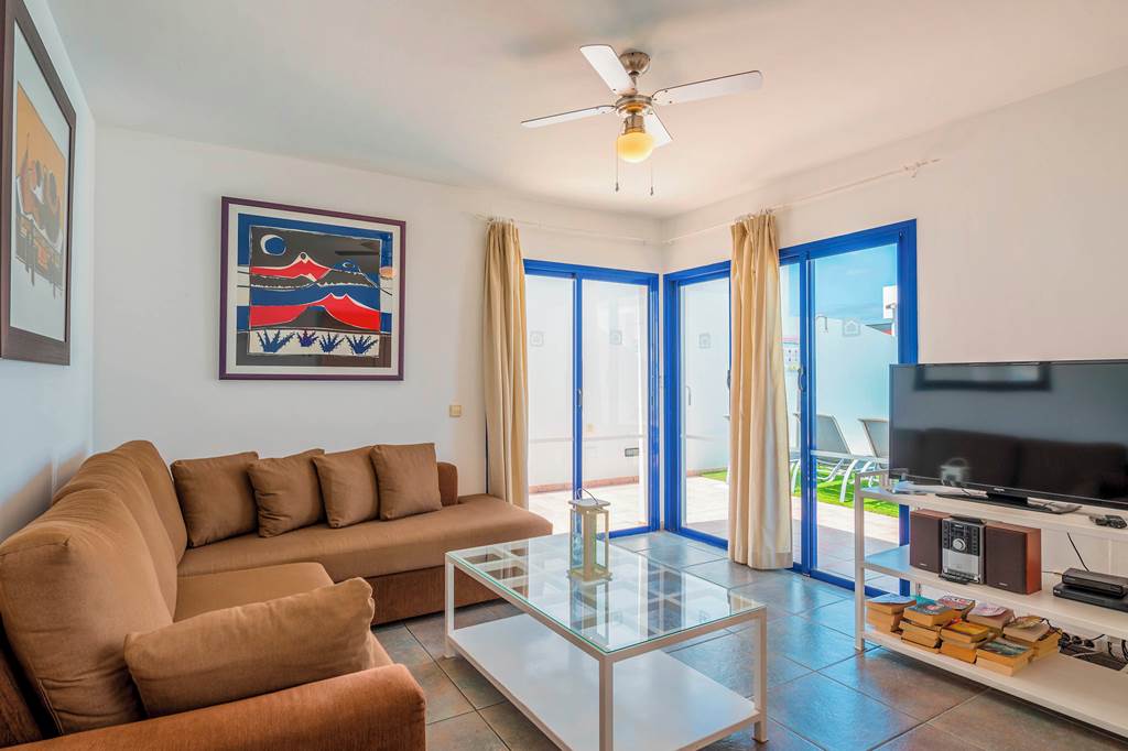 ACE_75761_Villas_Puerto_Rubicon_-_Three_Bedroom_Villa_for_5_0325_06.jpg