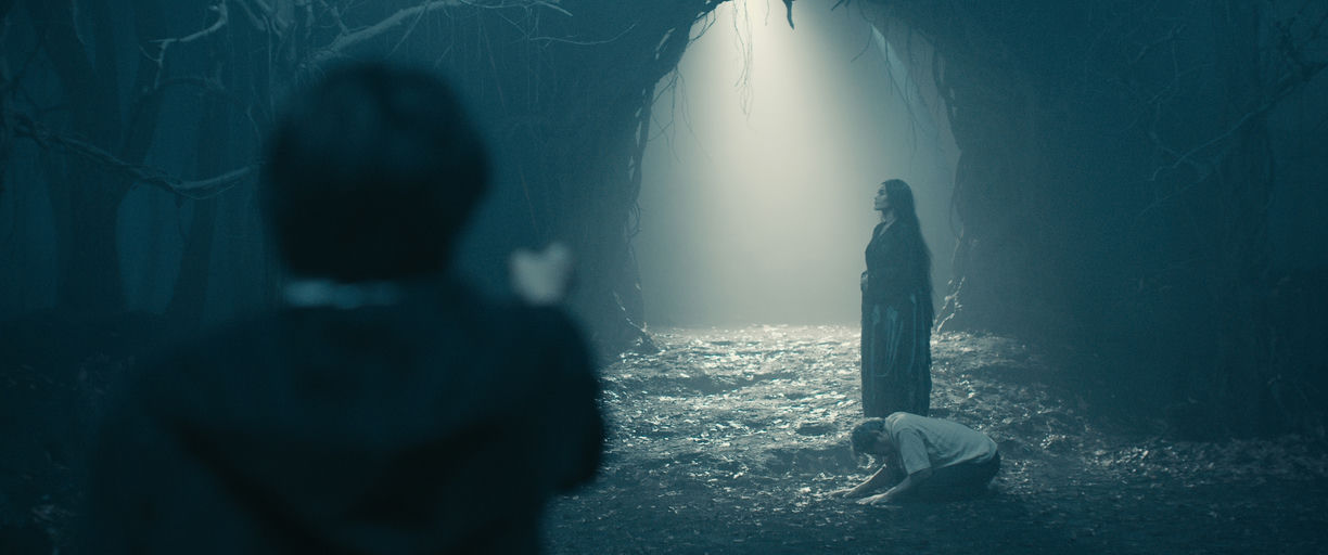 © 2024 BASE ENTERTAINMENT All Rights Reserved.