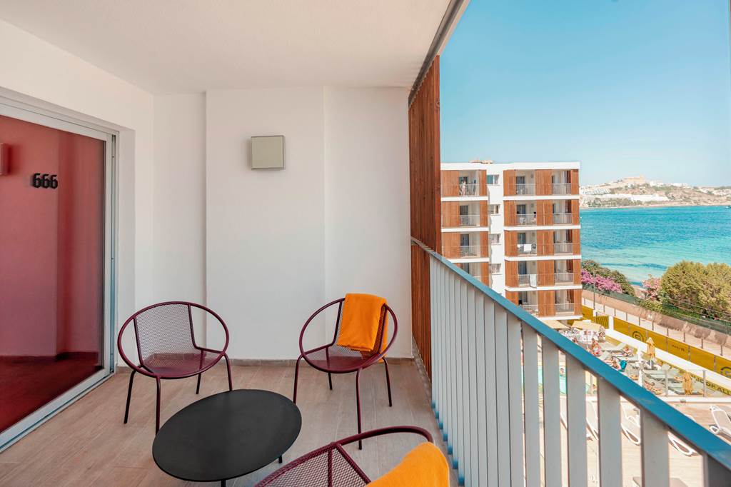 IBZ_71631_Ryans_Ibiza_Apartments_0125_07.jpg