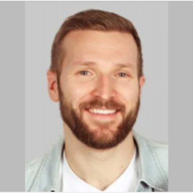 Photo of Tobias Becker