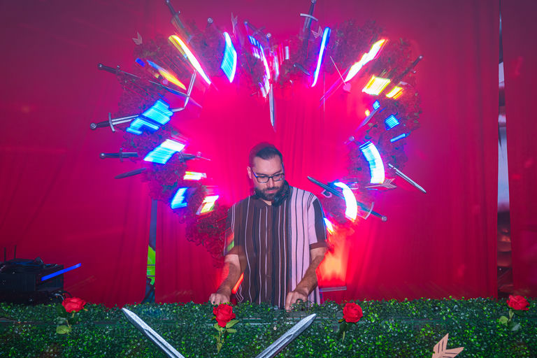 LOVER'S QUARREL-02.jpg