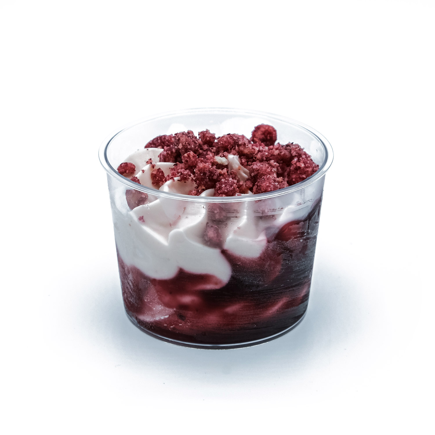 Aardbei met rode vruchten coulis