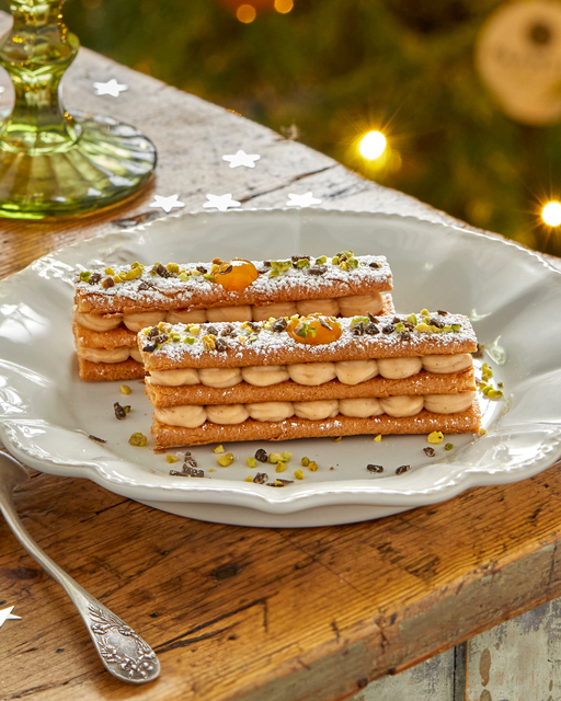 Gavottes mit Akazienhonig, Sommertrüffel und gerösteten Nüssen