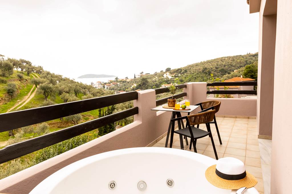 JSI_83462_Skiathos_Avaton_Suites_&_Villas_0422_07.jpg