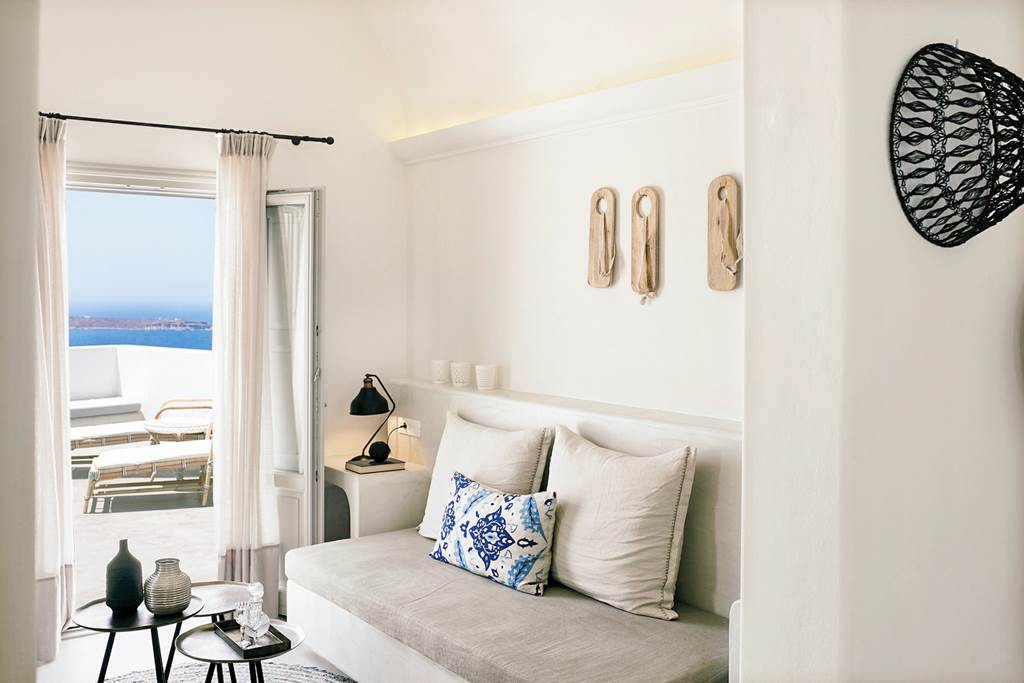 JTR_81478_Santo_Pure_Oia_Suites_&_Villas_0723_46.jpg