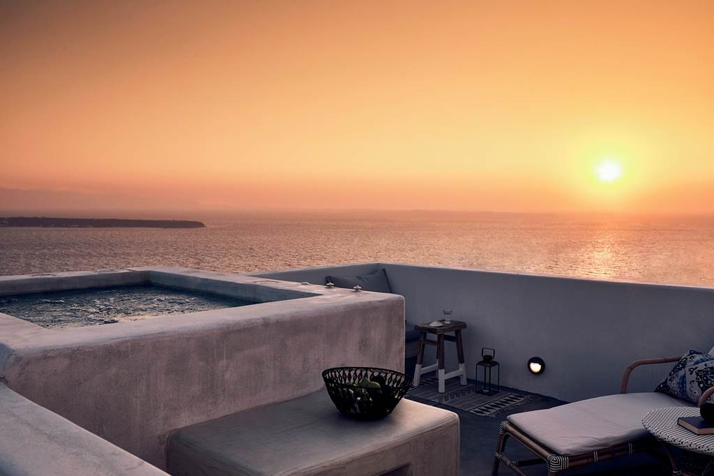JTR_81478_Santo_Pure_Oia_Suites_&_Villas_0223_75.jpg