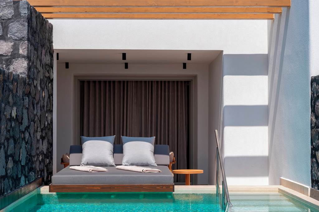 JTR_81478_Santo_Maris_Oia_Luxury_Suites_&_Spa_0125_05.jpg