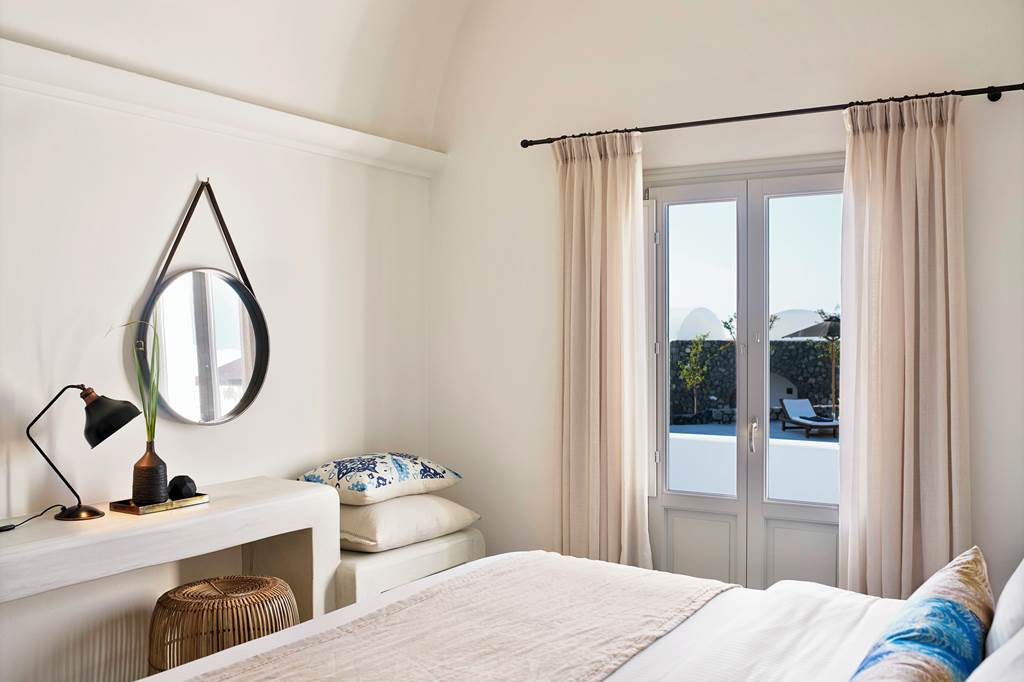 JTR_81478_Santo_Maris_Oia_Luxury_Suites_&_Spa_0125_14.jpg