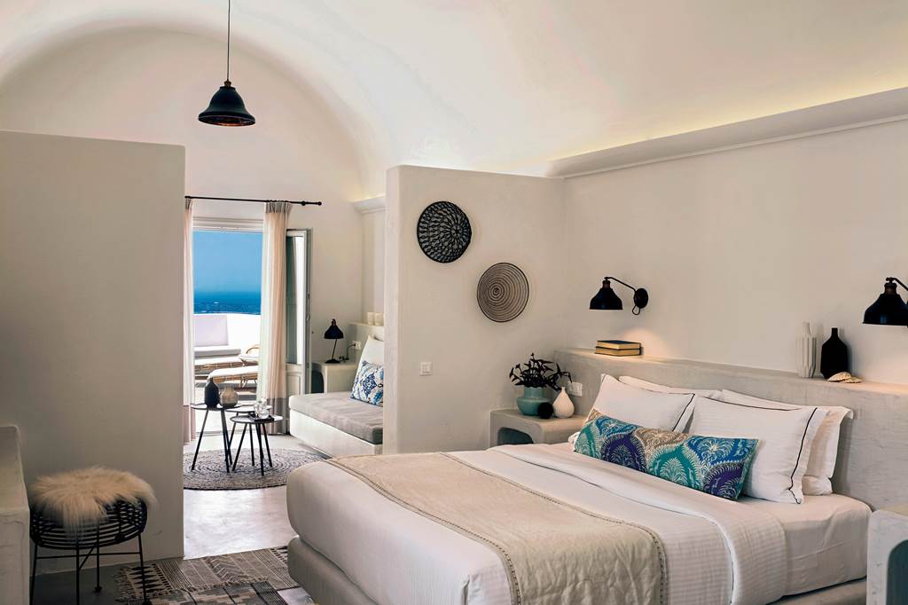 JTR_81478_Santo_Pure_Oia_Suites_&_Villas_1023_28.jpg
