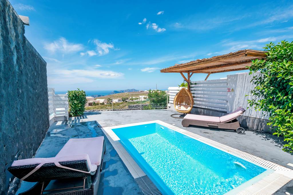 JTR_85364_Smy_Santorini_Suites_&_Villas_0423_11.jpg