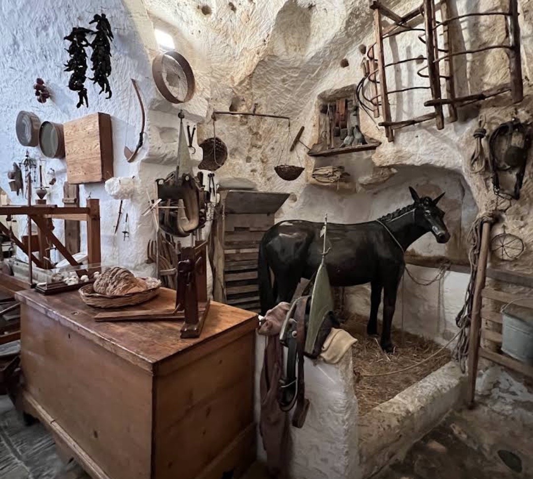 Storica Casa Grotta di Vico Solitario