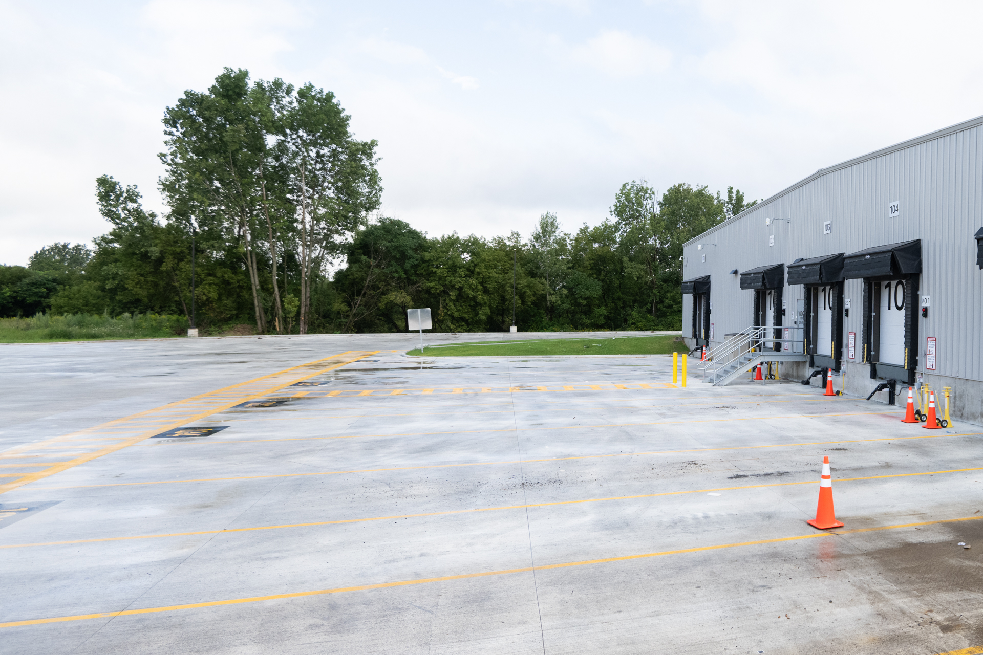 AMAZON FACILITIES - CONCRETE