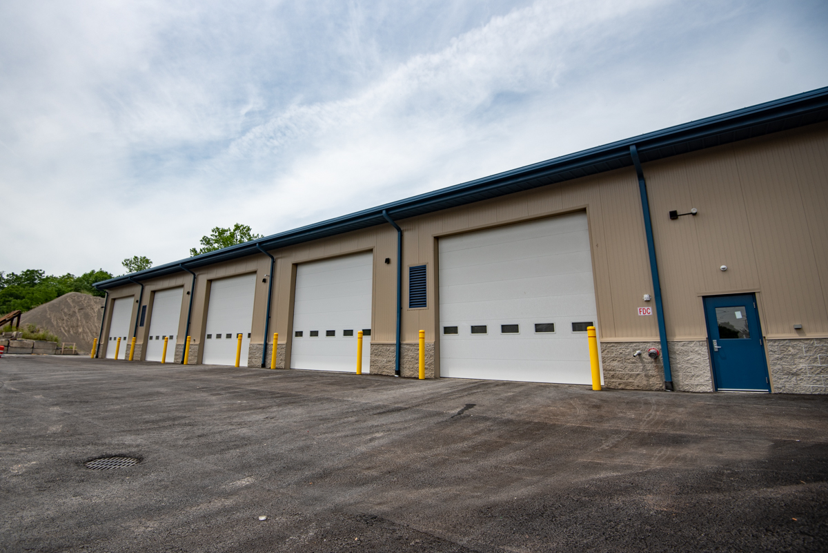 PRE-ENGINEERED METAL BUILDING - TOWN GARAGE