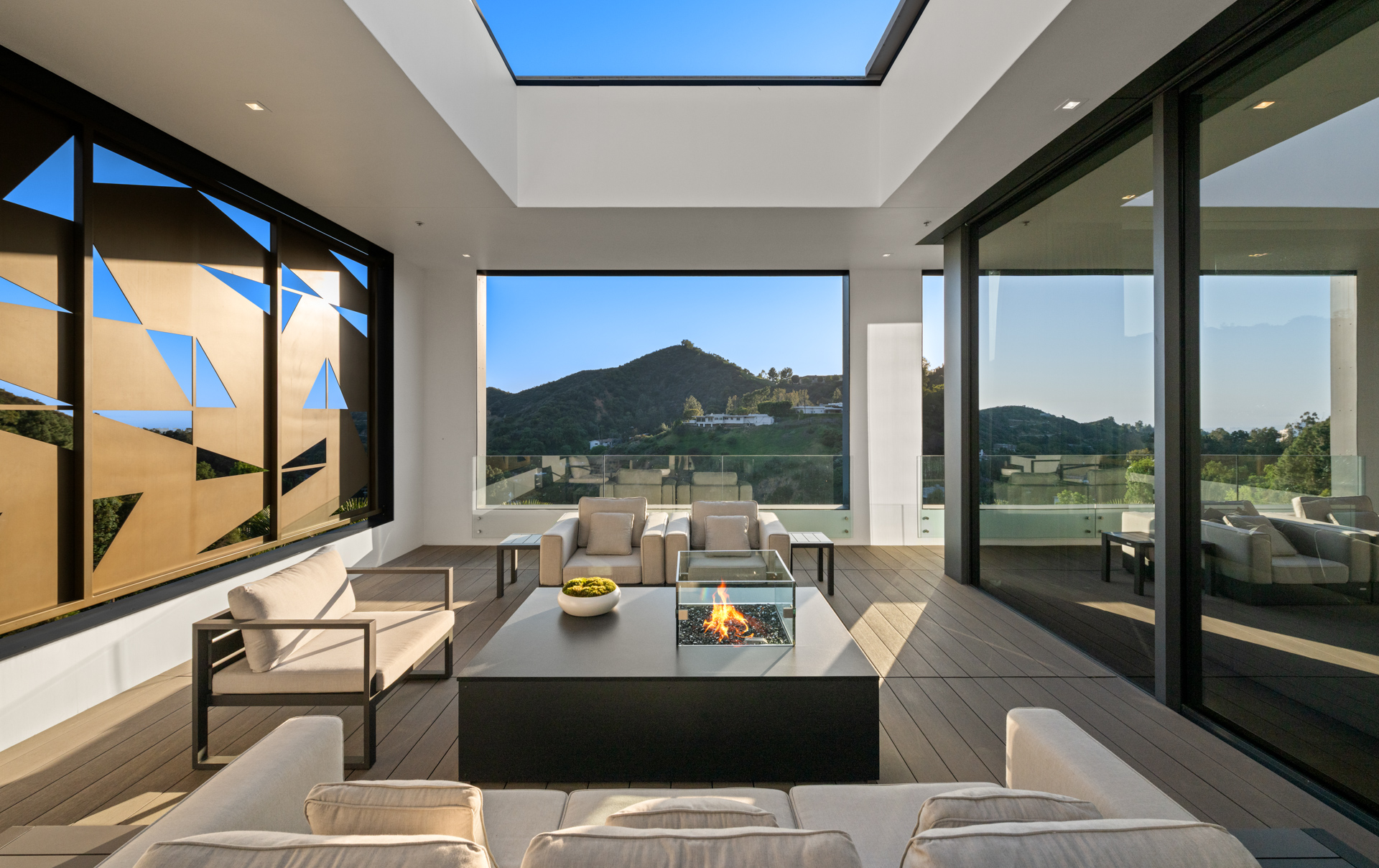 Real estate property located at 2341 Gloaming Way, Beverly Crest, Beverly Hills, CA