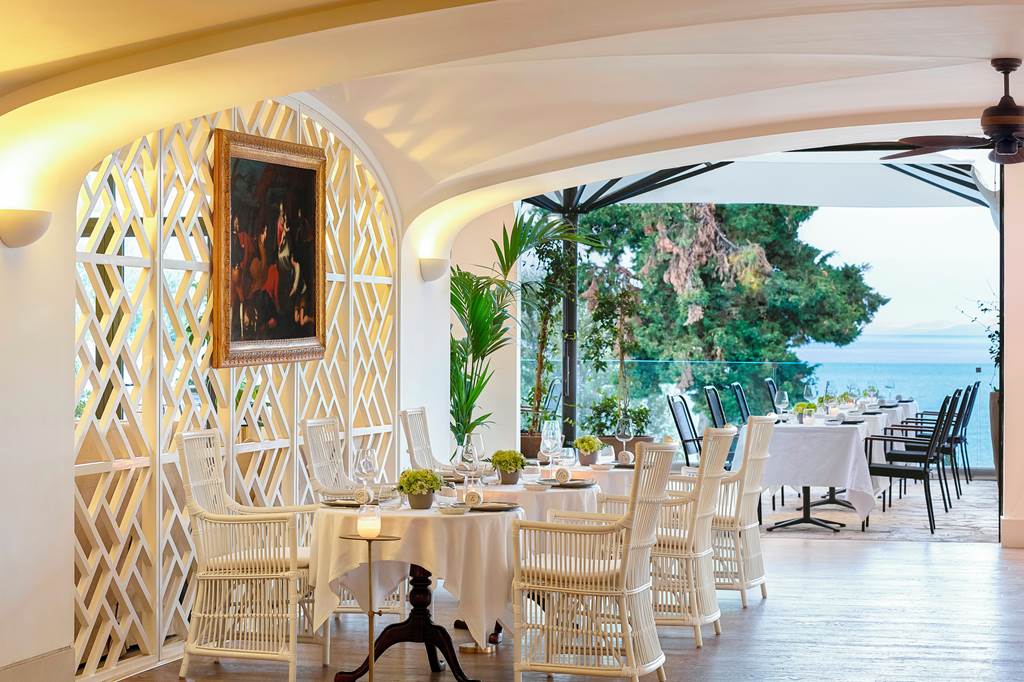 CFU_77487_Grecotel_LUX_ME_Daphnila_Bay_Dassia_0120_01.jpg