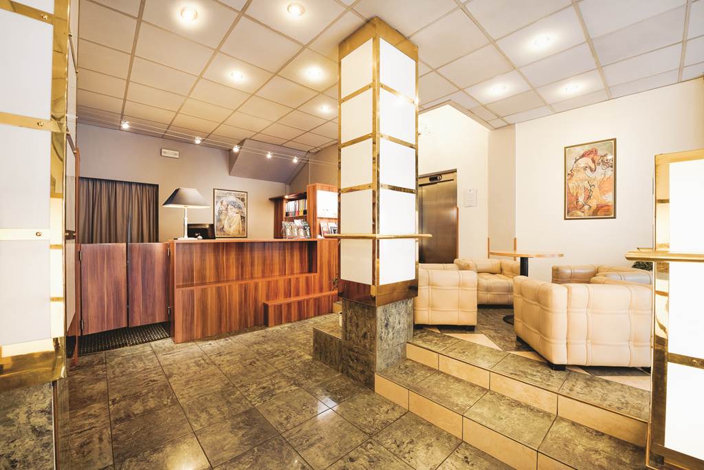 PRG_70517_Hotel_Central_1106_01.jpg