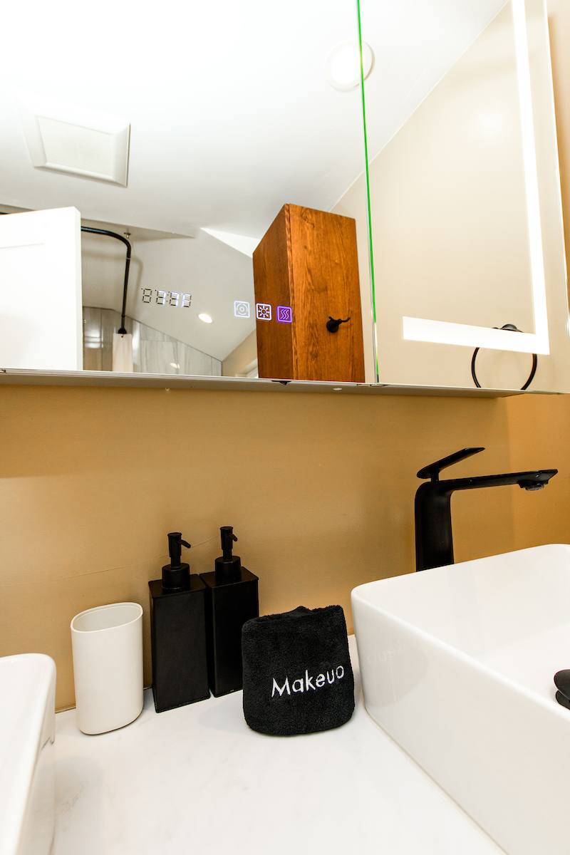 Master Bathroom Suite